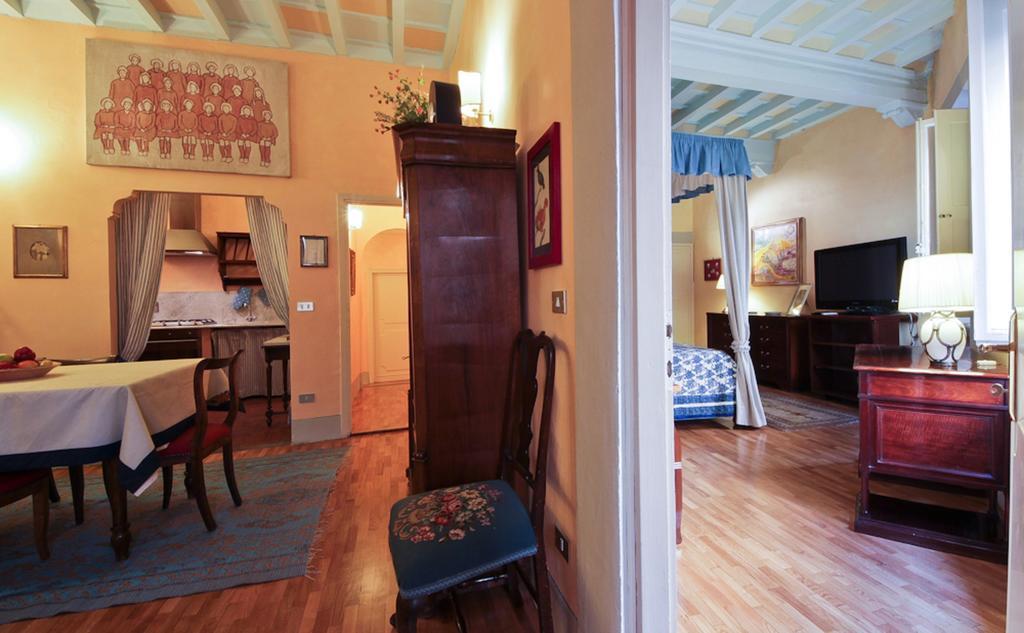Casa Tornabuoni Apartment Florence Bilik gambar