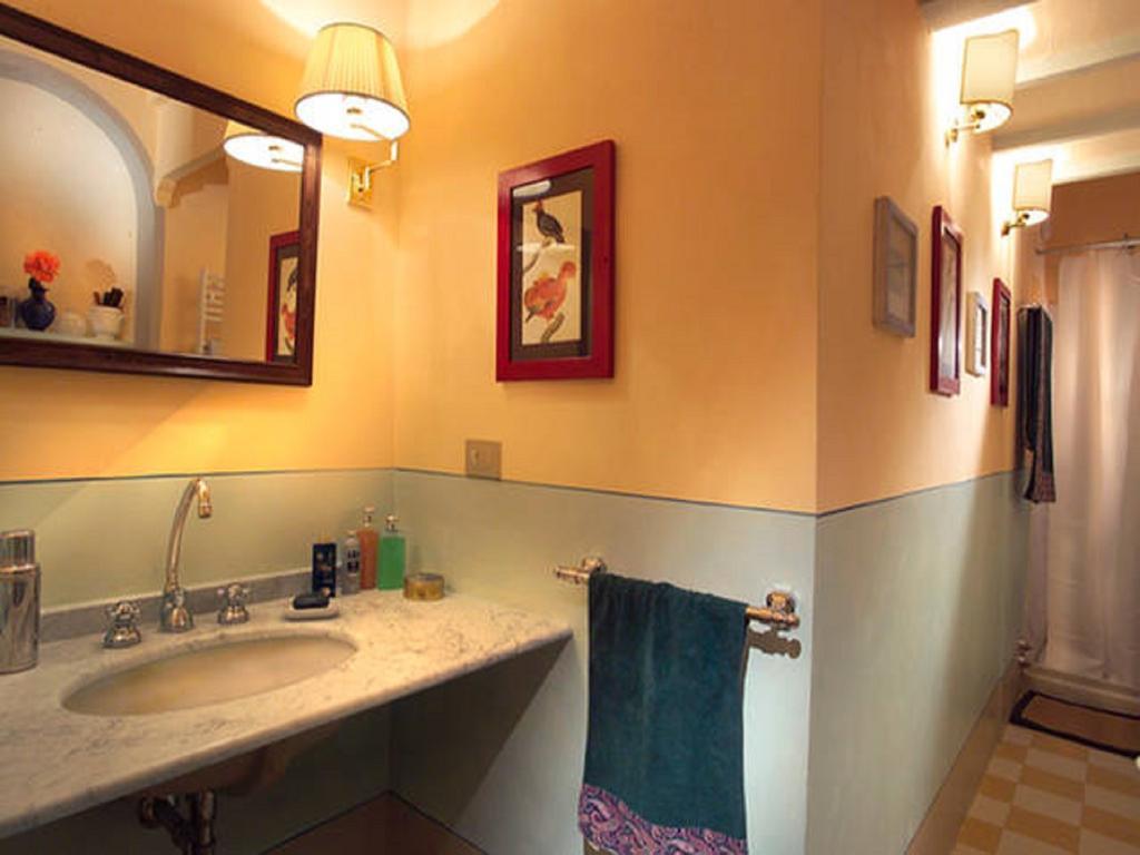 Casa Tornabuoni Apartment Florence Bilik gambar