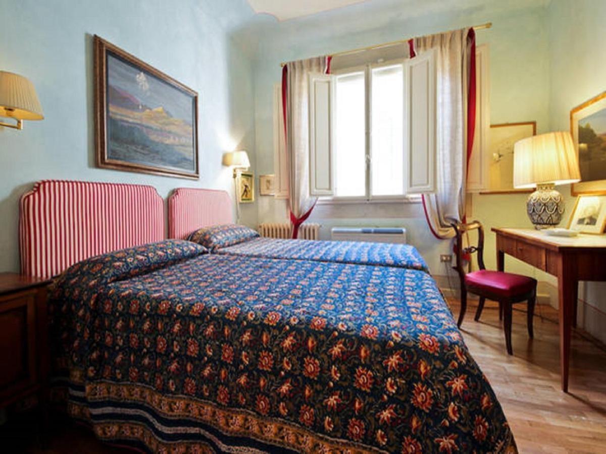 Casa Tornabuoni Apartment Florence Bilik gambar