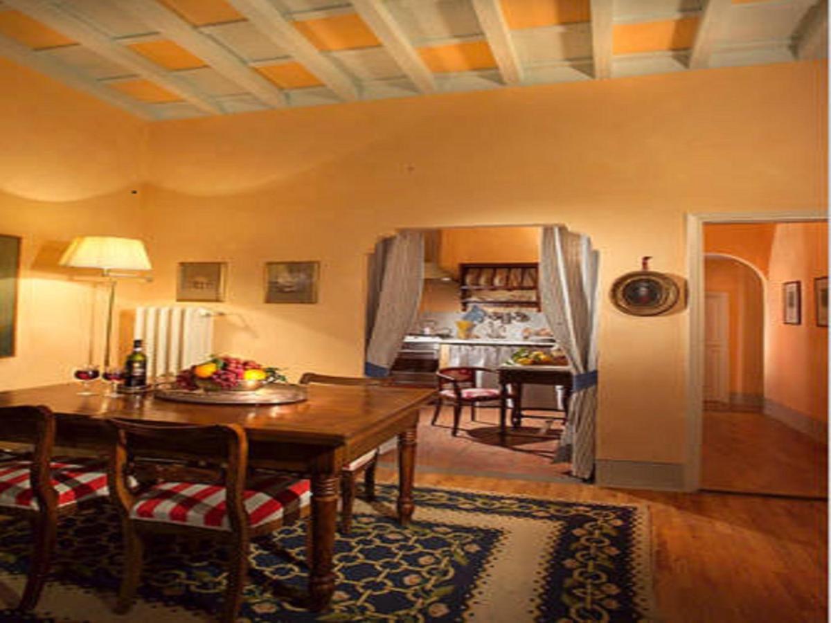 Casa Tornabuoni Apartment Florence Bilik gambar